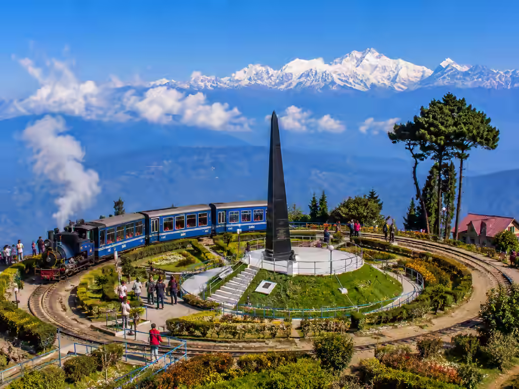 Batasia Loop Darjeeling